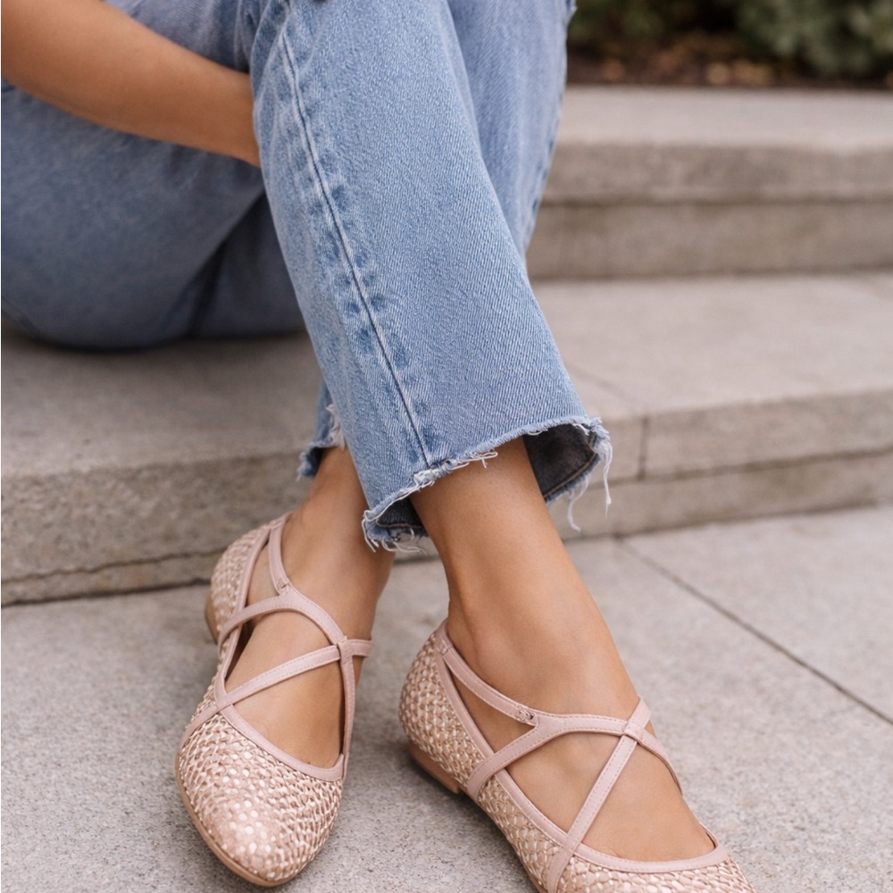 Jimmy Choo NWT Light Pink Woven Flats